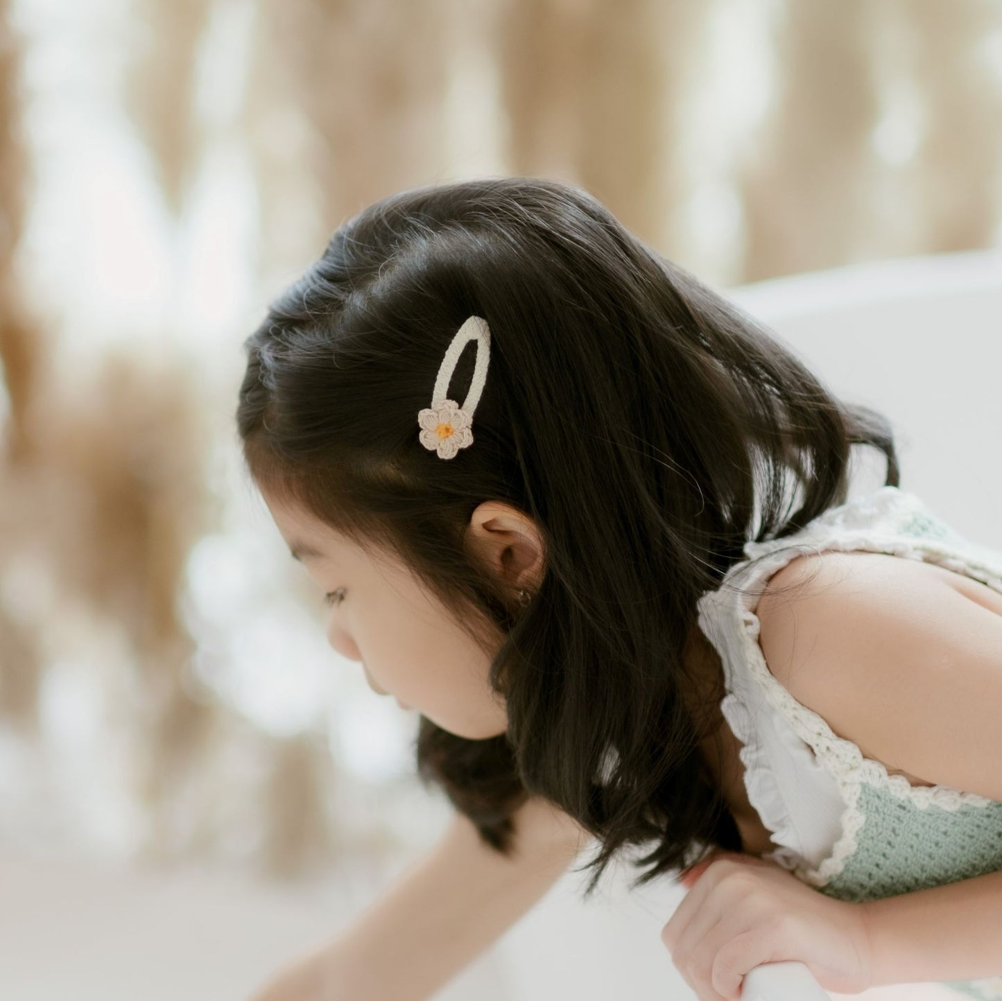 Knitted Jasmine - Ivory Clip