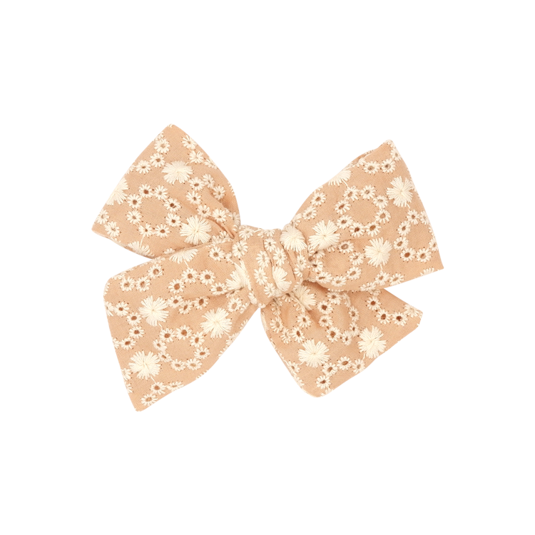 Wreath Embroidery - Large Pinwheel Bow